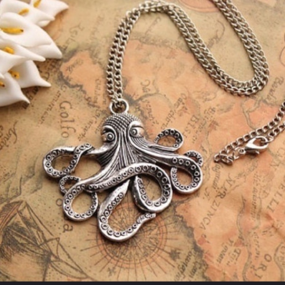 Silver Steampunk Octopus 🐙Necklace 🎃